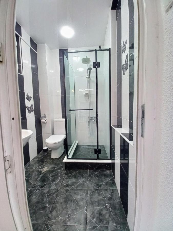 Aparthotel Rioni 쿠타이시 외부 사진